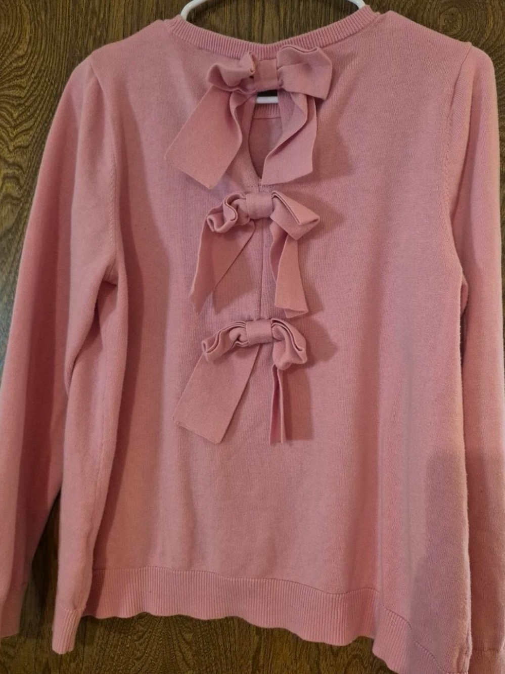 CeCe crewneck sweater with unique triple bow back design size large romantic